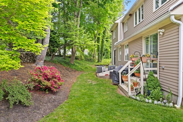 37 Jasper Ln 37, Randolph, MA 02368