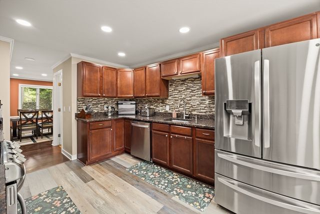 37 Jasper Ln 37, Randolph, MA 02368