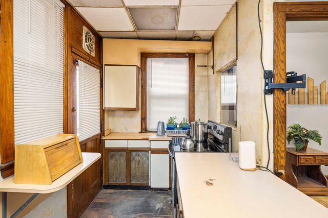 561 E Grand Boulevard, Detroit City, MI 48207