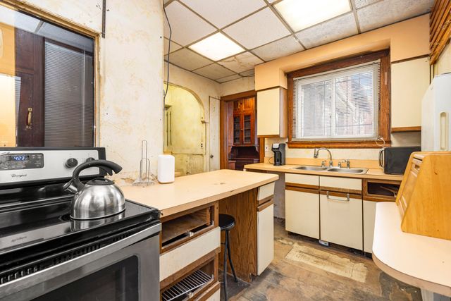 561 E Grand Boulevard, Detroit City, MI 48207