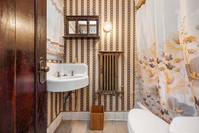 561 E Grand Boulevard, Detroit City, MI 48207