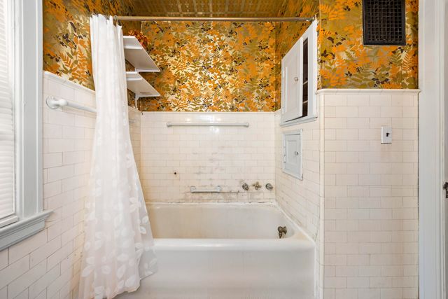 561 E Grand Boulevard, Detroit City, MI 48207