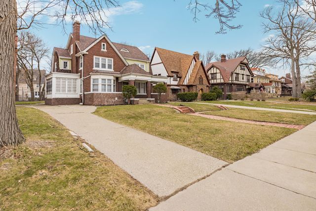 561 E Grand Boulevard, Detroit City, MI 48207