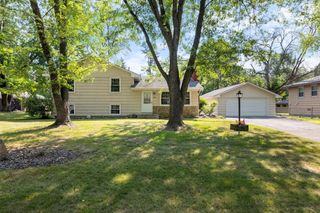9508 Oliver Avenue N, Brooklyn Park, MN 55444