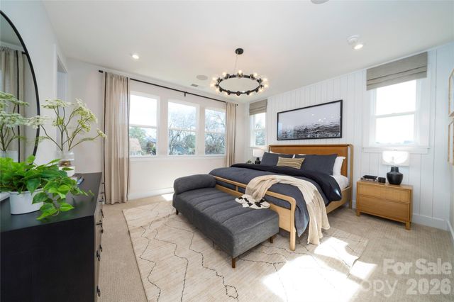 6022 Pivot Court, Charlotte, NC 28205