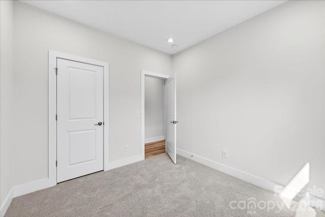 6022 Pivot Court, Charlotte, NC 28205