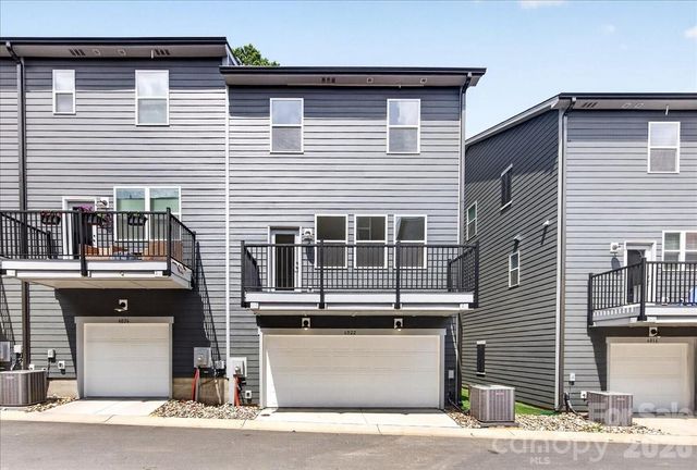 6022 Pivot Court, Charlotte, NC 28205