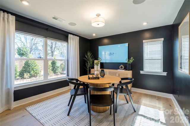 6022 Pivot Court, Charlotte, NC 28205