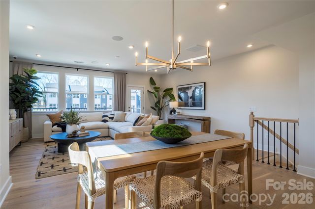 6022 Pivot Court, Charlotte, NC 28205