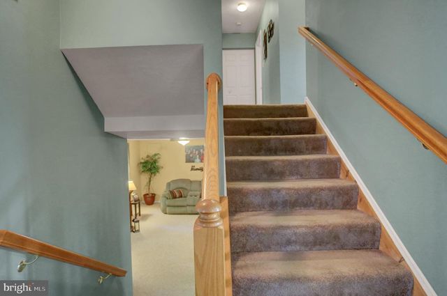 1407 HAMILTON HILLS DRIVE, Chambersburg, PA 17202