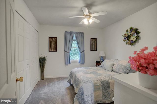 1407 HAMILTON HILLS DRIVE, Chambersburg, PA 17202