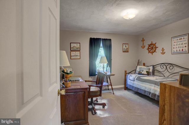 1407 HAMILTON HILLS DRIVE, Chambersburg, PA 17202