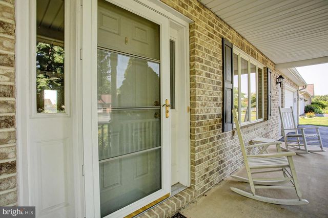 1407 HAMILTON HILLS DRIVE, Chambersburg, PA 17202