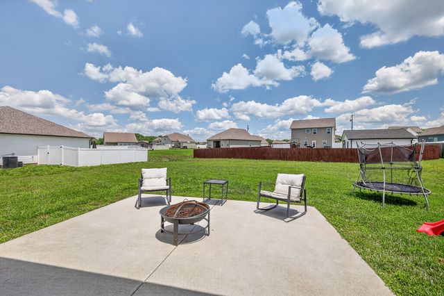 1422 Blackstone St, Murfreesboro, TN 37129