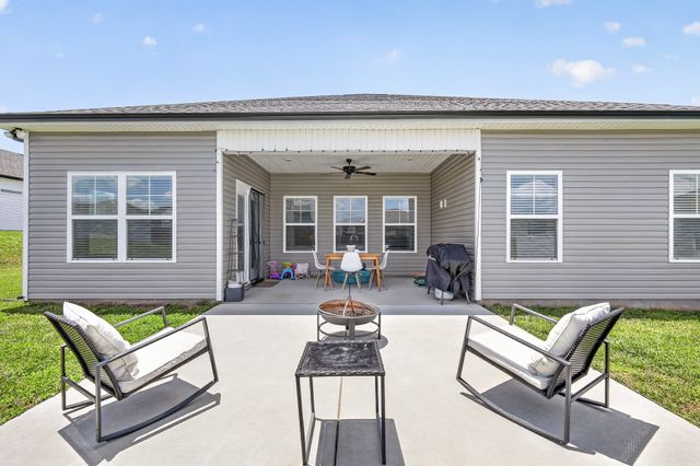 1422 Blackstone St, Murfreesboro, TN 37129