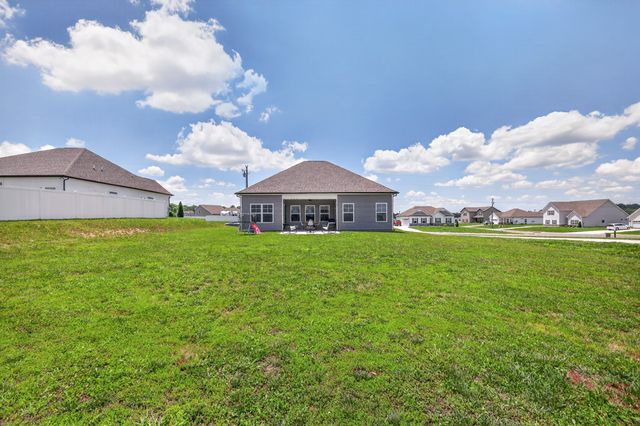 1422 Blackstone St, Murfreesboro, TN 37129
