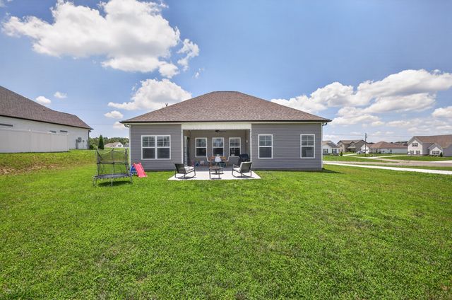 1422 Blackstone St, Murfreesboro, TN 37129
