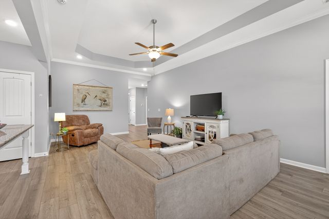 1422 Blackstone St, Murfreesboro, TN 37129
