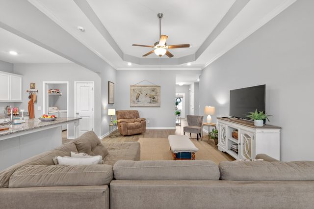 1422 Blackstone St, Murfreesboro, TN 37129
