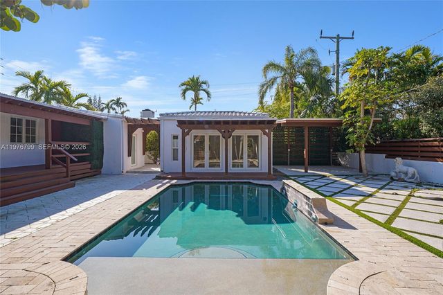 659 NE 73rd St, Miami, FL 33138