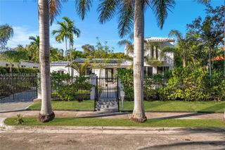 659 NE 73rd St, Miami, FL 33138