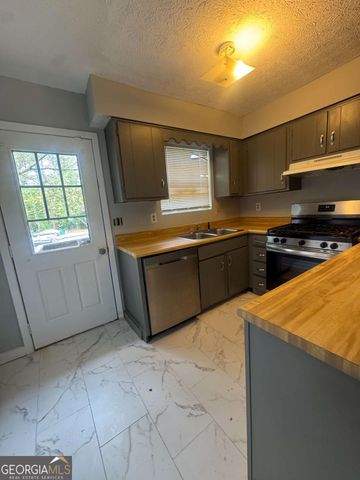 491 Prince Of Wales, Stone Mountain, GA 30083