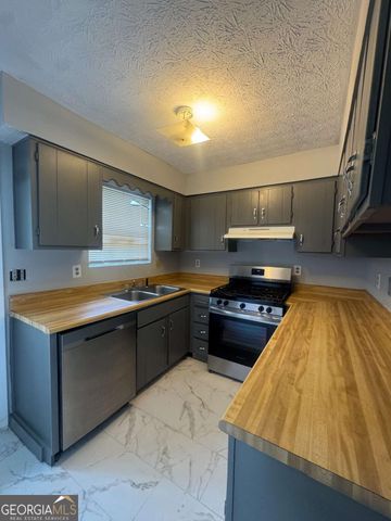 491 Prince Of Wales, Stone Mountain, GA 30083