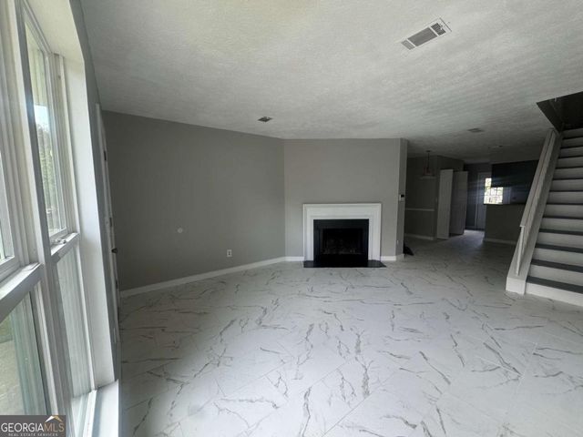 491 Prince Of Wales, Stone Mountain, GA 30083