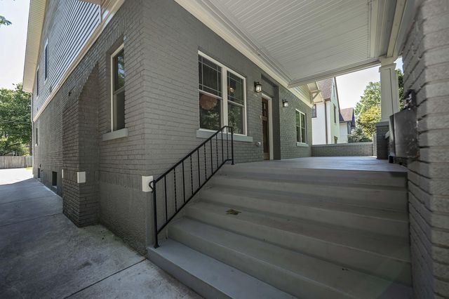 936 S Weller Avenue, Springfield, MO 65802