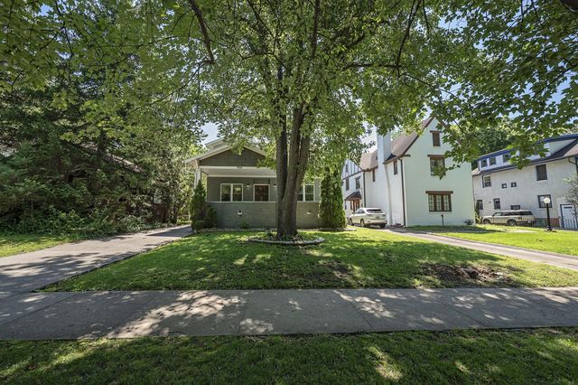 936 S Weller Avenue, Springfield, MO 65802