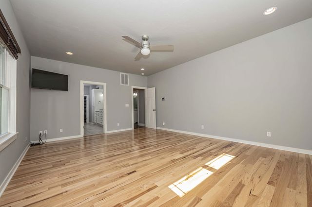 936 S Weller Avenue, Springfield, MO 65802