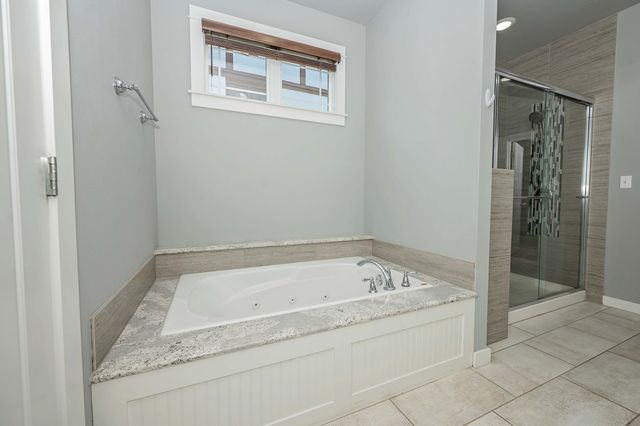 936 S Weller Avenue, Springfield, MO 65802