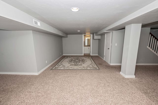 936 S Weller Avenue, Springfield, MO 65802