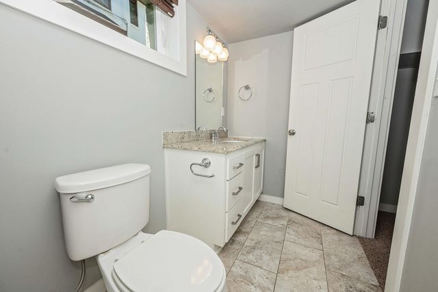 936 S Weller Avenue, Springfield, MO 65802