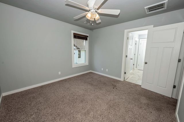 936 S Weller Avenue, Springfield, MO 65802