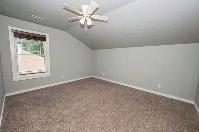 936 S Weller Avenue, Springfield, MO 65802