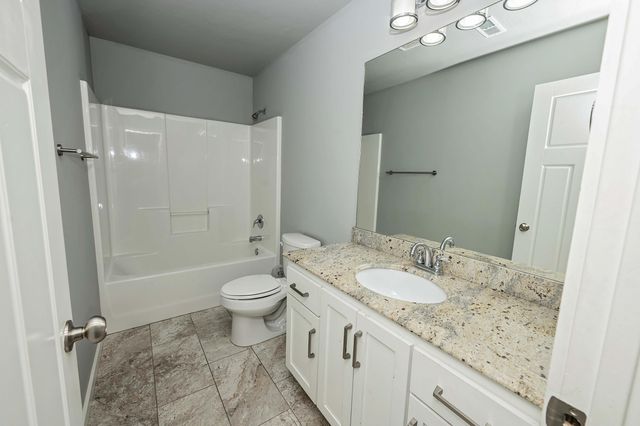 936 S Weller Avenue, Springfield, MO 65802