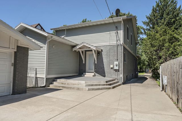 936 S Weller Avenue, Springfield, MO 65802