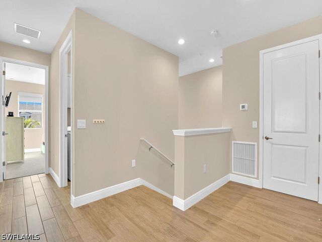 2561 Seychelles DR 308, Naples, FL 34112