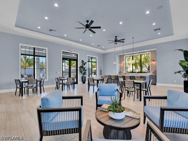 2561 Seychelles DR 308, Naples, FL 34112