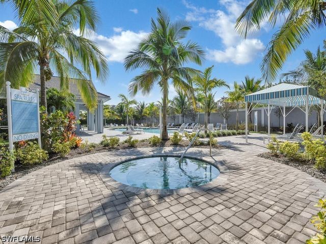 2561 Seychelles DR 308, Naples, FL 34112