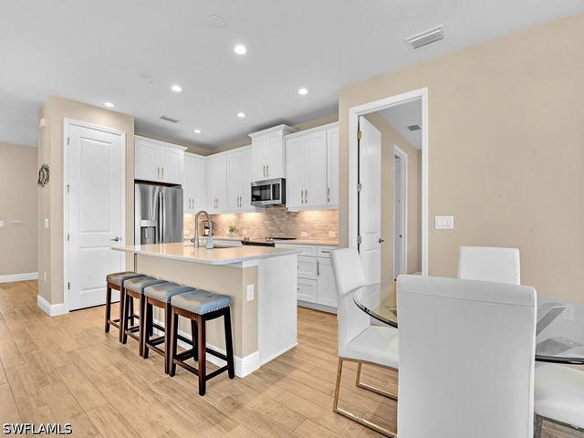 2561 Seychelles DR 308, Naples, FL 34112