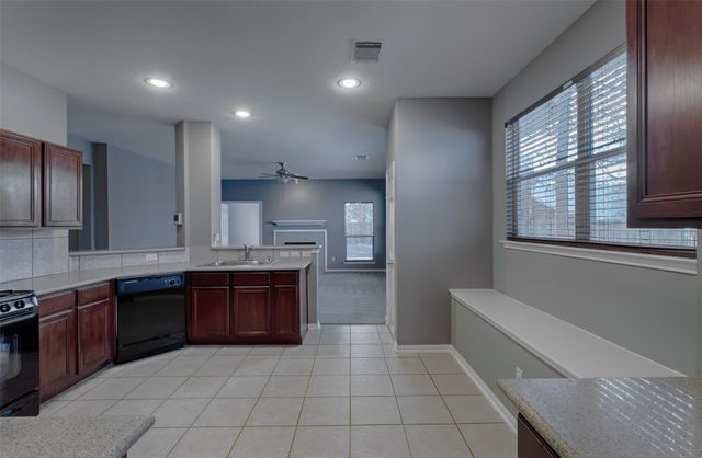 4018 Old Pine Grove Drive, Humble, TX 77346