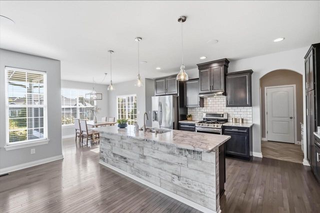 1815 E Lilac LANE, Oak Creek, WI 53154