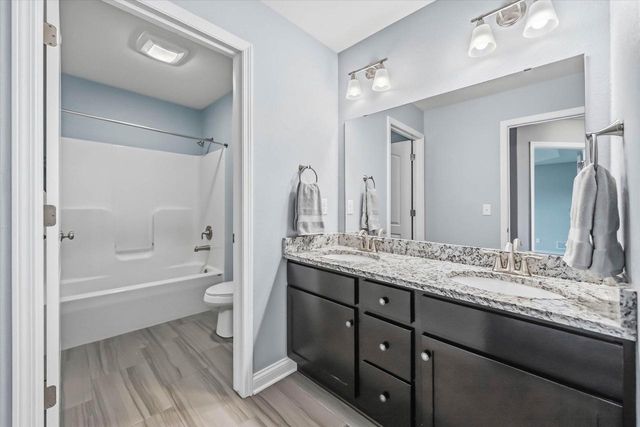 1815 E Lilac LANE, Oak Creek, WI 53154