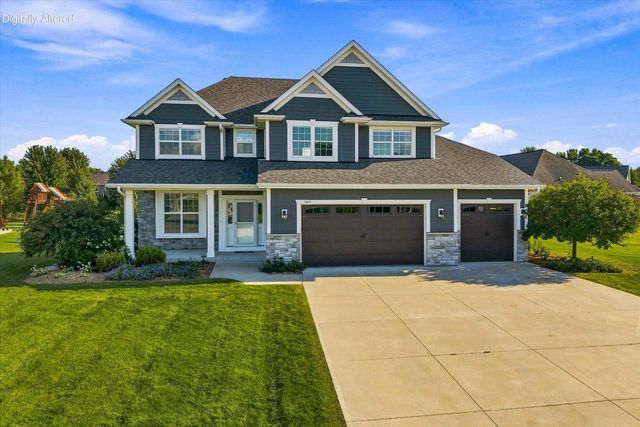 1815 E Lilac LANE, Oak Creek, WI 53154