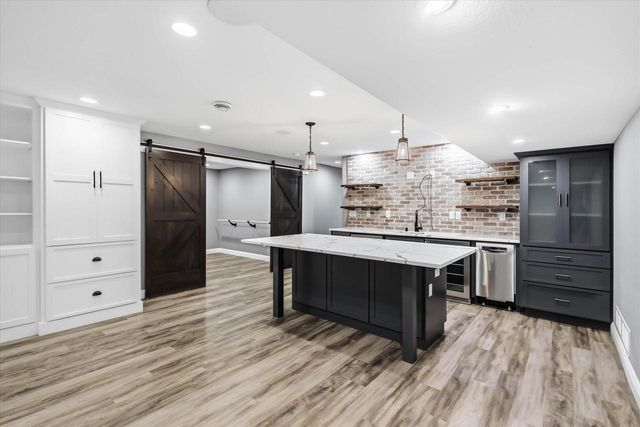 1815 E Lilac LANE, Oak Creek, WI 53154