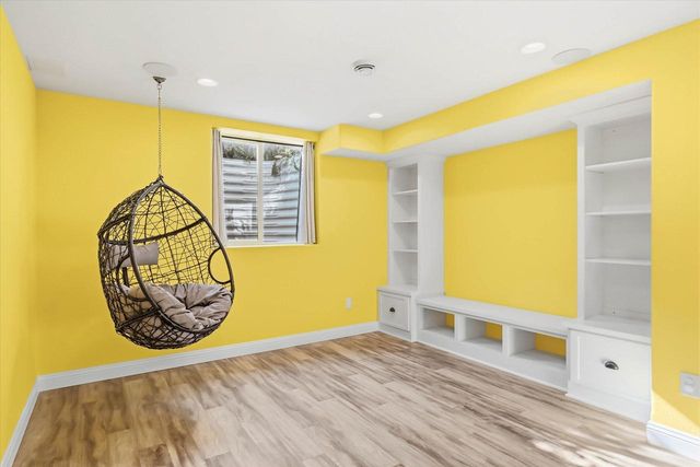 1815 E Lilac LANE, Oak Creek, WI 53154