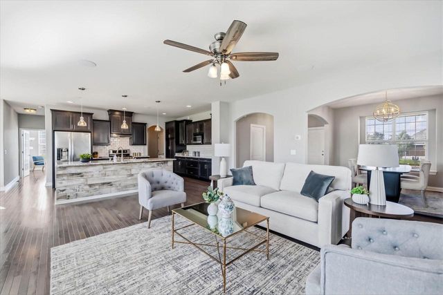 1815 E Lilac LANE, Oak Creek, WI 53154