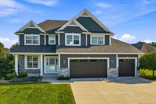 1815 E Lilac LANE, Oak Creek, WI 53154